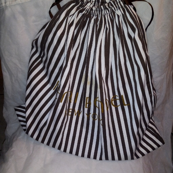 Henri Bendel Large Black Leather Satchel Shoulder Bag Purse Preowned. W/ dustbag - Picture 2 of 13